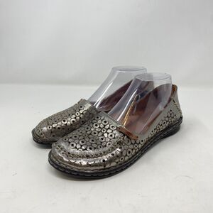 Ethan Valdes Shoes Womens Size 8.5 Silver Leather Darling Flats Floral Cutout